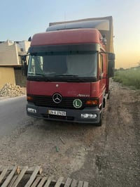 للبيع مرسيدس أتيكو موديل 2000 ، محرك 6 سلندر، 8 برغي، ورگ امامي خلفي ب...