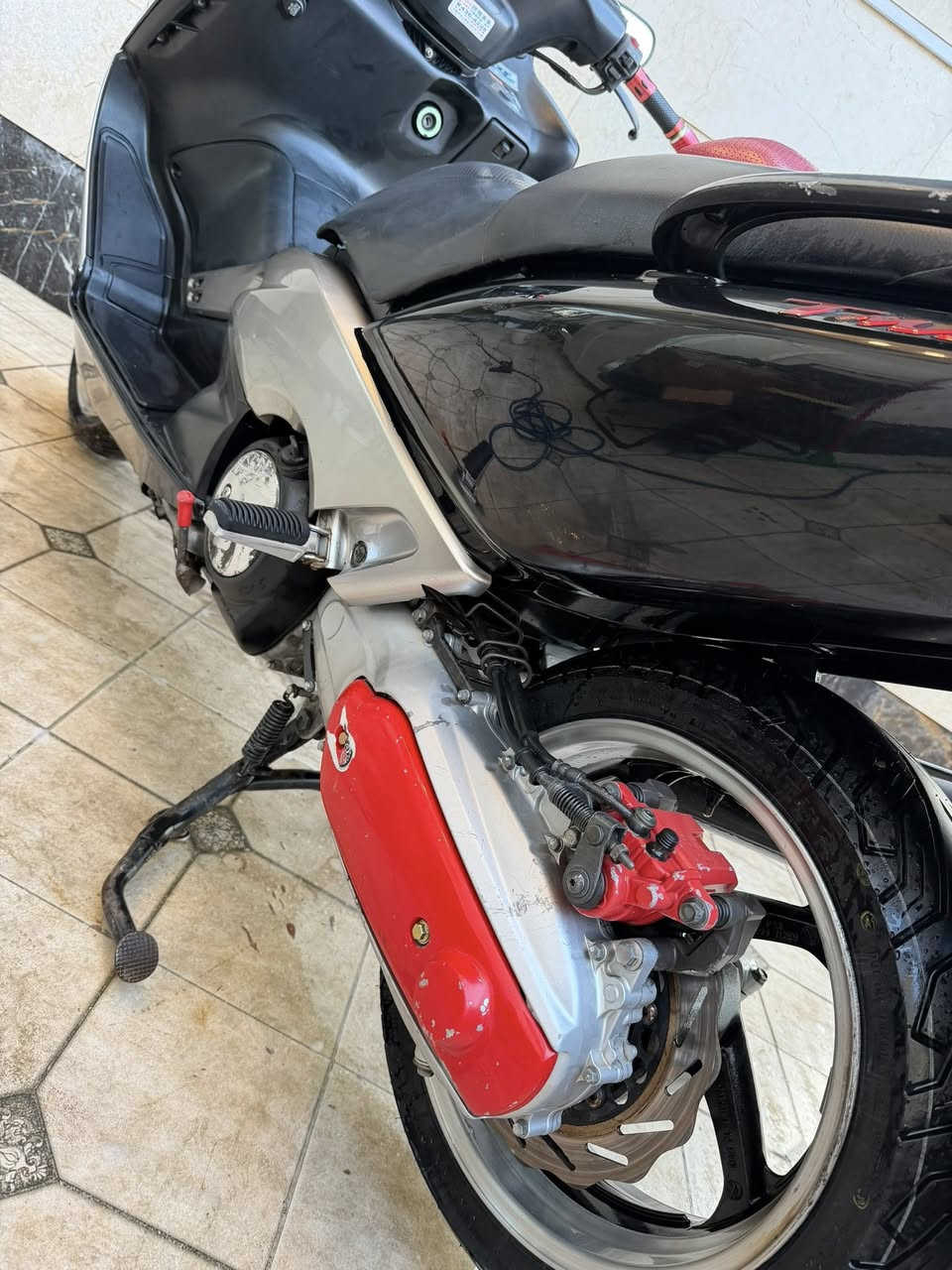 يا الله تي ماكس 8 مكفوله الدراجة نازله من كلشي وكلاشي
دشبول احمر نكره بكل وكت تاير جديد السعر 23 
***********
