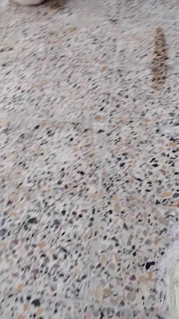 السلام عليكم بيت زراعي سند 17المساحه 100 متر واجهيه 7 نزال  14 الارضى رفت  رائاسه العبيدي قريب على كاع ابو علي الدراجي نقص بياض وستاره وبيتونه سعر 65 بي مجال رقم الهاتف ***********
