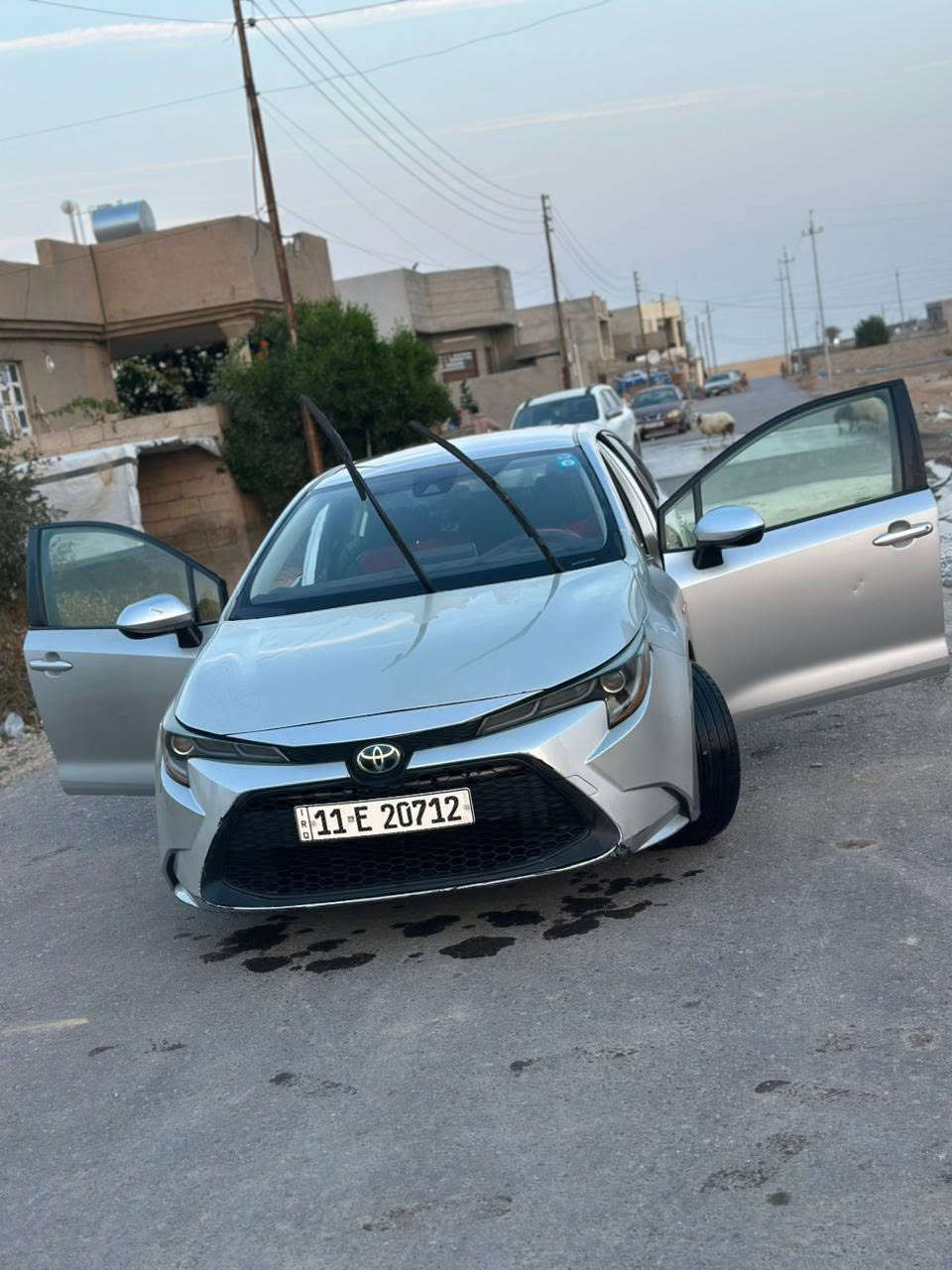 كورلا رصاصي هايبرد 2021 حادثهة فقط بنيد ماشية 102 الف ميل السعر 132 بقية التفاصيل خاص 
بيع او مراوس

***********
