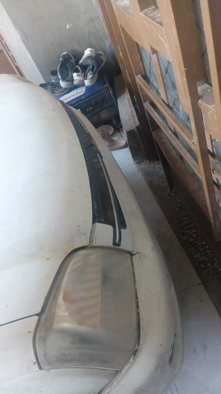 للبيع لوف موديل 2005
محور مكينه وكير ف في تي السيارة بلاديه نقصها فقط رشه صبغ كلشي بيها شغال ترايها بصرة حتى منضومة تبريد شديتها ويه تحوير 
***********
