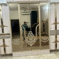 غرفة نوم • أثاث غرفة نوم