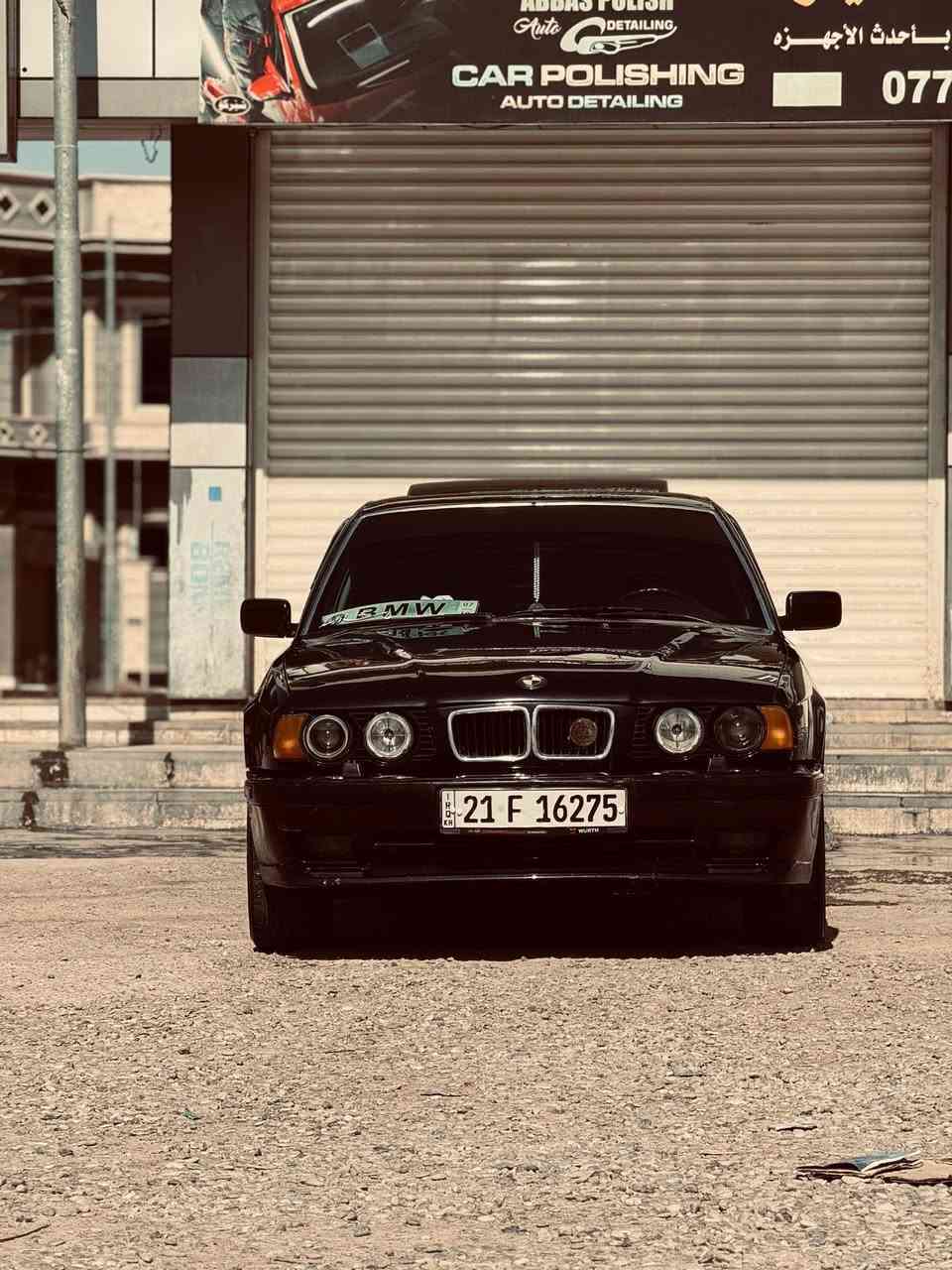 525ai 1990
كير عادي بلاد 
سلايت 
تبريد 
جام كهرباء 
رقم وسنوية جديد تحويل ثاني يوم
صدر امامي خلفي جديد 
ويل خلية وتخم تايرات جديد 
باتري جديد 
ضربة جاملغ خلفي بدون دواخل بدون شاصي 
السعر 65
***********
