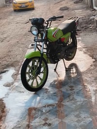 ديوانيه حي الوحده • ماشيه ٢٥٠٠ • كفالة عامه