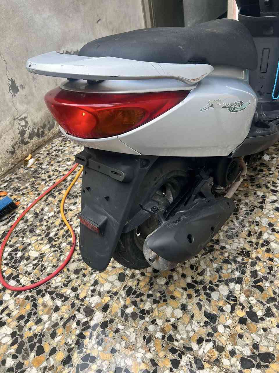 بريز لايت عالي سرعه ١٤٠ ياباني كله مختمه نوزل سكليتر خطين كله بلاديه اي نقص مابيه دراجه جديده السعر ٦٥٠ مكاني بغداد المشتل ***********
