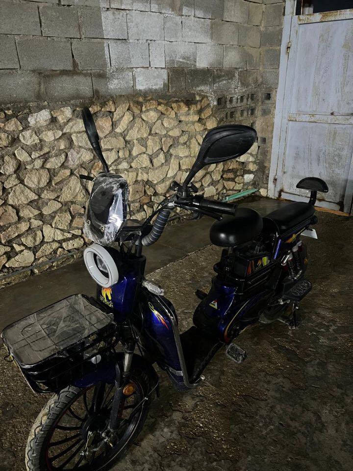 السلام عليكم ماطور شحن فول نضافه اخوان الماطور بعده جديد صار شهرين من مشدود السعر ٤٠٠ و بي مجال الاستفسار ‭٠٧٨٢ ٢٦٨ ٠٧٦٨‬
