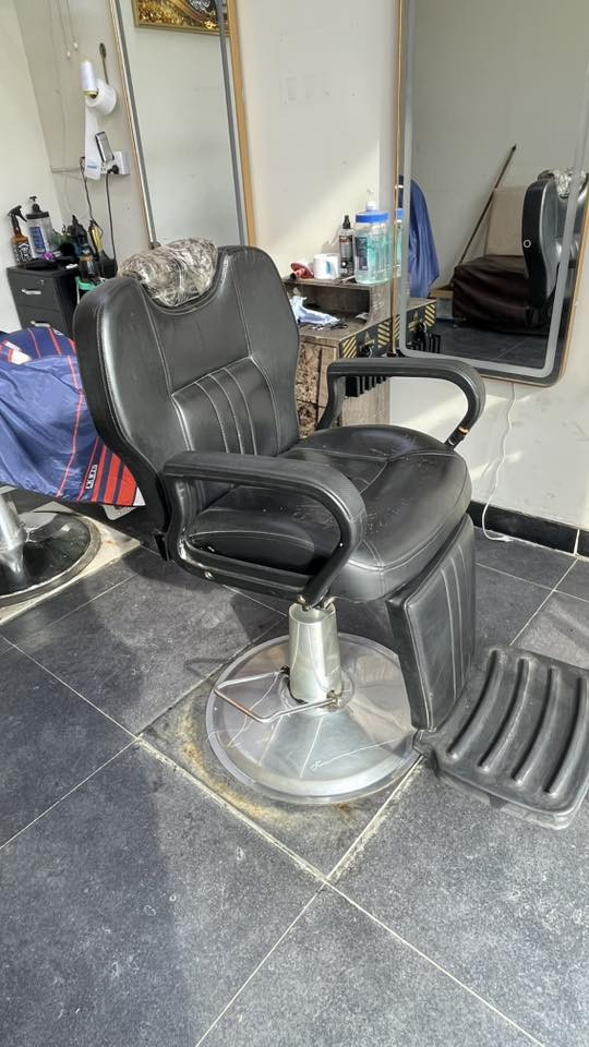 للبيع  واتساب ***********
