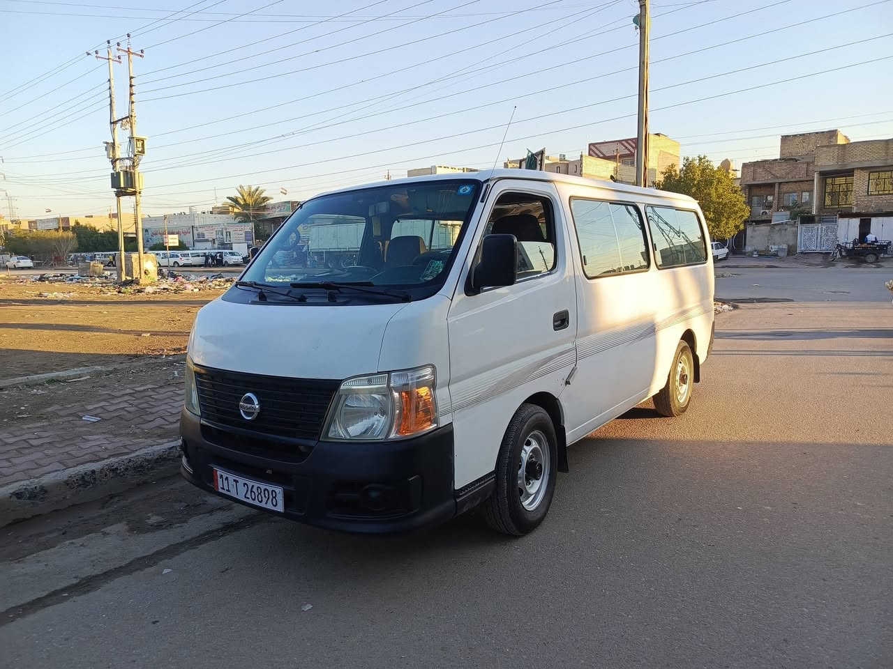 سلام عليكم نيسان يورفان للبيع موديل 2012 رقم بغداد بسمي السياره مكفولة عده الطخات  المشره بل فيديو   مكينه كير اكسل مكفول تبريد تدفئه شغال تخم تاير السياره مصفره هيئه غرامات السعر 135 التفاصيل الاتصال على الرقم ***********
