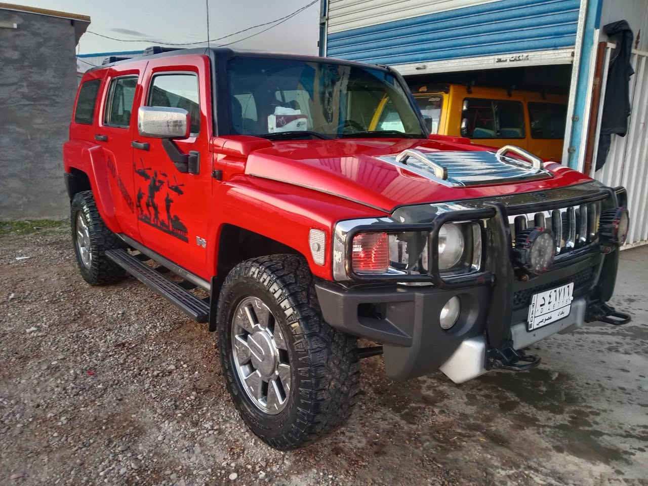 همر للبيع موديل ٢٠٠٨ خليجي
مكفولة ما بيه اي صبغ
سيارة جاهزة
محرك ٣٧٠٠ بلادي وكير بلادي 
القمارة بيها فتحه بلادية  شغالة
تبريد جاهز وثلج  وكهربائيات كلها شغالة وكلشي تمام
 كهربائية بالكشنات
الاضافات 
مراوح كهرباء عدد٢ امام الراديتر شغالات
تايرات عالية جبلية
سستم نيكل كامل ماعدا الدرع اسود 
 شكد ما تقول شكله حلو ومحافظين عليه ورقمه بغداد وبأسمنا والتحويل ثاني يوم
مكانها كربلاء موبايل *********** 
السعر 120 ورقة وبيه مجال للشراي
