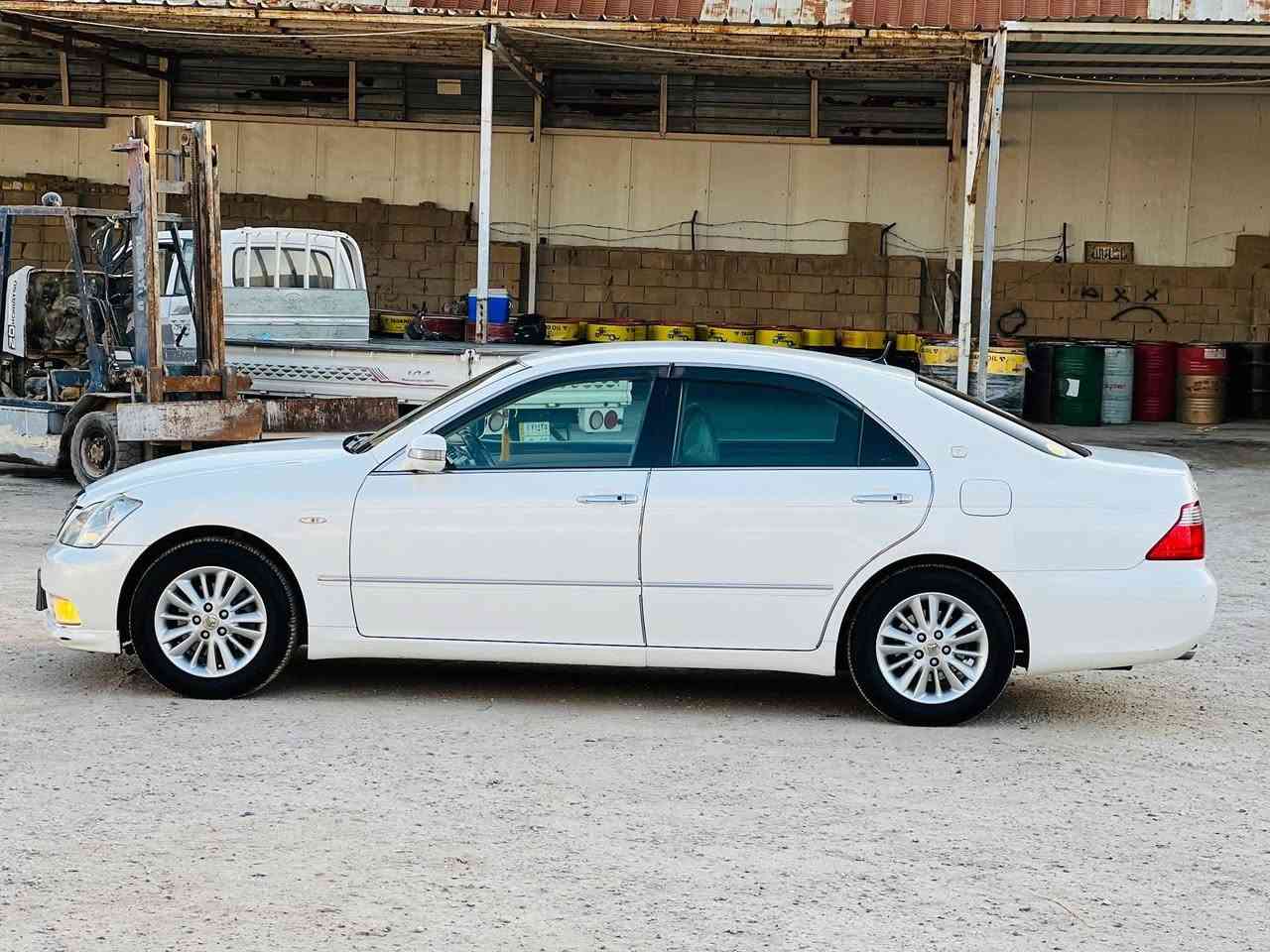 السلام عليكم شاهينه كص قماره فقط
 مزاد رقم بصره كفاله عامه سياره جديده على وضع الشركه  ٢٠٠٦كرستال اصل بصمه  داخل جلد جوزي برده خلفيه حساسات امامي خلفي كامره خلفيه كراسي كهربائيه لايت دوار سياره جديده معنى الكلمه

السياره ‏ذي قار 
***********
