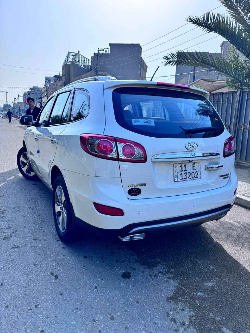 السلام عليكم البيع هونداي سنتافيا ٢٠١٢ خليجي ❤‍🩹 سياره كويتي فووووول سياره جديده بمعنه الكلمه جديده ماشيه ٥٠ آلاف حقيقي وعل أيدي سياره استلام شركه الدوليه سياره حلقوم بسمي من ١٢ عل أيدي مستلميهه اعل موصفات ب. سنتافيا كلهن كويتي رقم بغداد جدد هزه جديد بصمات شركه بعدهي كتلوكاتهه مكفوله من صبغ والبارد وشخوط ورصعات والتبديل عده شخط بجملغ بس بخ بدون بارد ولا معجون وبل داير لخلفي كذالك سياره عل أيده من ١٢ جديده فوول موصفات
بصمه  ٢ 
جلد قرميدي 
فتحه 
كشنات كهربائي 
ذاكر كشن 
فورويل 
٧ راكب 
٣ قطع تبريد 
ثلاجه 
كشن حار بارد 
مري شفط 
محرك ٢٤٠٠ دوش فورويل 
شاشه اصليه 
حساس خلفي 
حملات 
بك لايت لايدي 
جي بي إس 
ويل كروم 
سبير منازل 
بصمت أبواب 
تحكم ستيرن شهتين 
كير ٦ نمر 
تبريد لمس 
فووووول  موصفات سياره جديده كرر 🔁 مكاني بغداد جديده رقمي 
***********
