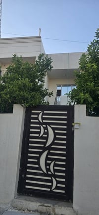 دوميز الباب الاول • ٣ غرف • نضيف وهادئ
