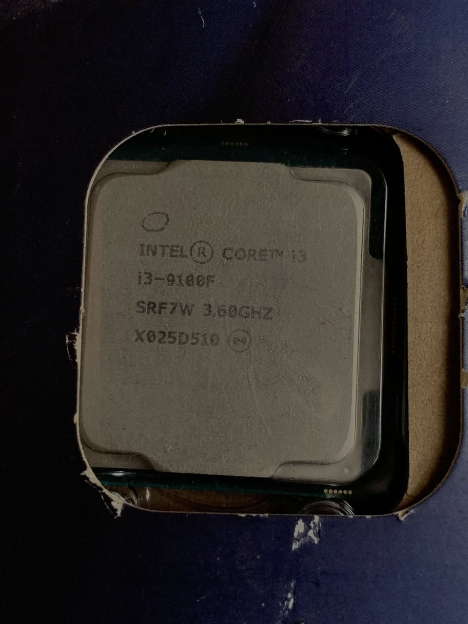 i3 9100f
للبيع 40 الف مع التوصيل


**إذا كنت صاحب هذا الإعلان وتريد حذفه لأي سبب، رجاءا أرسل رسالة إلى الدعم الفني**