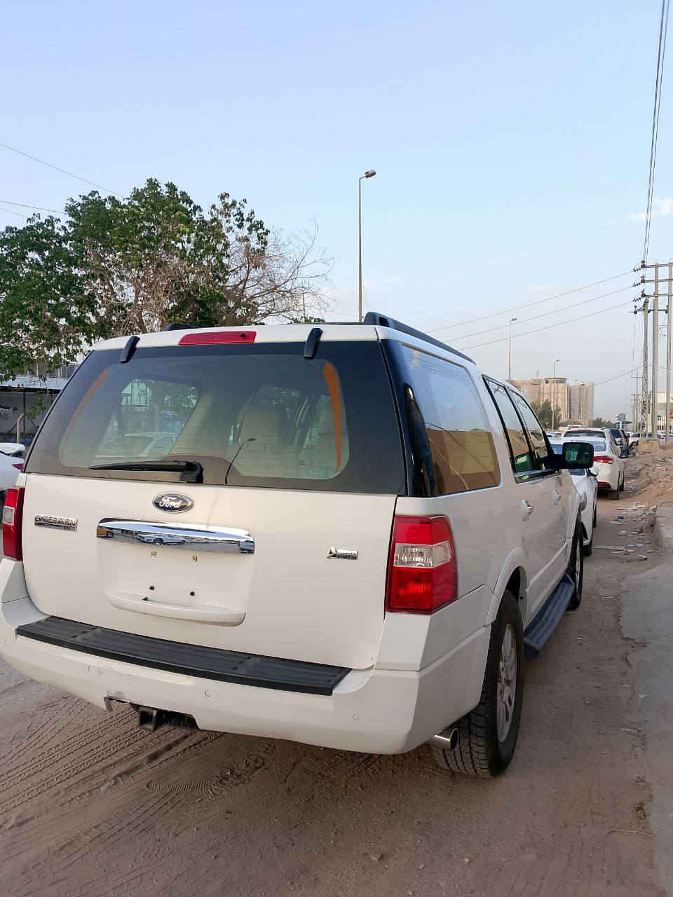 السلام عليكم..
السياره/فورد
النوع/اكسبديشن
الموديل/2011 اصل
السياره وارد (امـريـكـي)اصل اصل🇺🇸🇺🇸
السياره وضع بلادي وضع الشركه
السياره بيها كشوط فقط الدعاميه الاماميه والدعاميه الخلفيه فقط فقط
الشراي يجي ويفحص السياره ارجع واكول نضيفه نضيفه في معنى الكلمه
السياره 7 مقعد_السياره تبريد بارد
لايت زينون_رقم بغداد(الجديد) الشراي يجي ويفحص ويشوف
السياره 8 سلندر محرك(5.400)
للاتصال(***********)الشراي يتصل على هاذه الرقم وان شاء منختلف بالسعر بيه خير ويدلل...عنوان السياره(الـنـجـف الاشــرف)..(المراوسه لاندكروز حسب القناعه).
