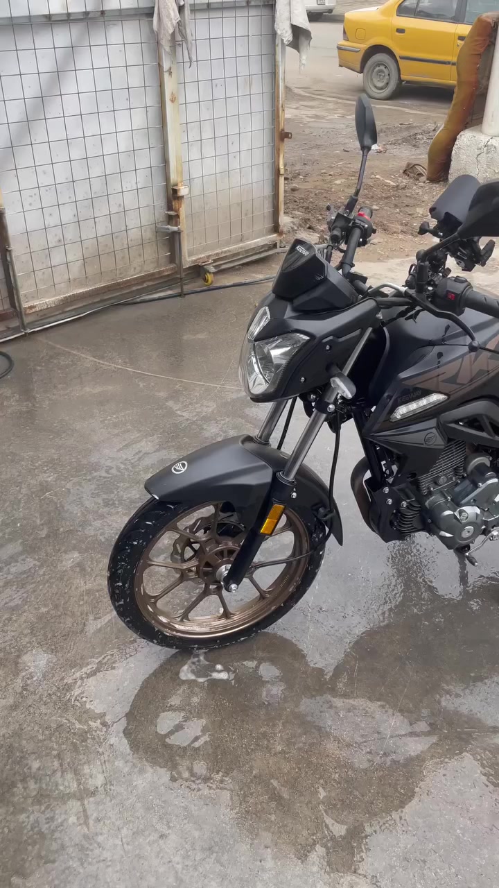 السلام عليكم دراجة rk موديل 24
اللون الاسود 
ماشية 18 الف نظيفة 100‎%‎ مكفولة كفالة عامة الرقم اربيل
السعر 2300 وبيها مجال بسيط
للاستفسار ***********

