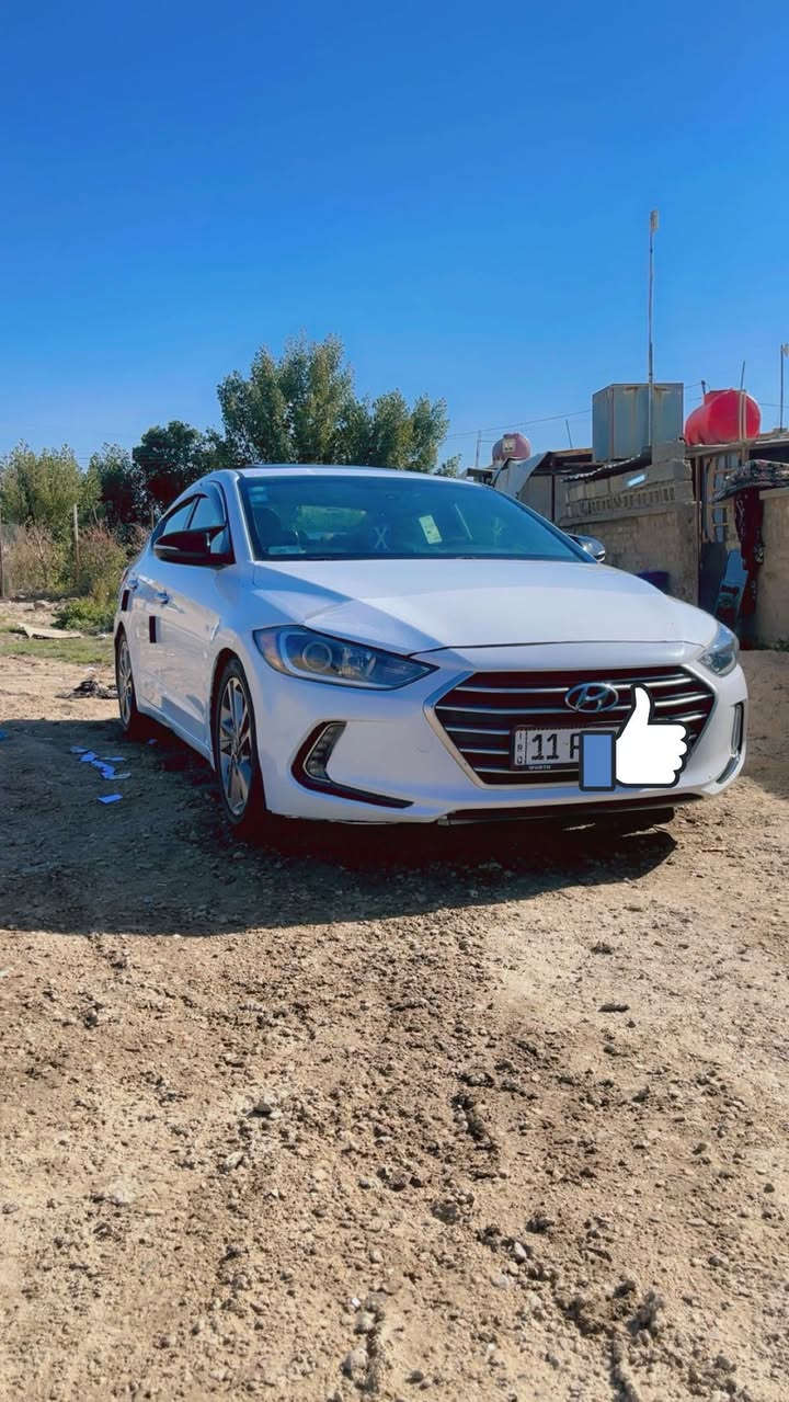 النترا 2017 ابيض صدفي 
رقم بغداد بأسمي تحويل مباشر هزه جديده 
حادث قبق جنطه تبديل فقط بدون دواخل ليبل واحد شواصي ولغد كله مكفول بجم كبس شرط مكفول من الحادث 
ماشيه 145  
فول مواصفات
تحكم ستيرن جهتين 
كروز سرعه 
اشارة ترحيب ابواب عند الاقتراب
كير مبدل جديد حاويه مكفول اي تي
محرك 2000 دوش شركه ما مفتوح شرط
شاشة اعطال بالدشبول
فتحه سلايد طكتين
منظومة تبريد جديده لوك يعني تبريد ثلج 
بصمه تشغيل وبصمه ابواب وجنطه
داخل صاج 
ارضيه مغلفه جلد اسود
3 انظمة قياده Eco Sport normal 
كشنات جلد 
كشن السائق كهرباء
تدفئه بالكشنات 
شاشه بلاد تدكم كاربلي
تجوات عدد 5
تبريد بيانو منفصل 
ويل كب كروم عدد5
رادارات ونقطه عمياء 
كامرا دواره
مكفوله من الحادث عدا حادث امريكا 
تخم تاير جديد 
صدر خلفي امامي جديد 
السياره مسويلهه ادامه كامله بلكات ومجاول جديد
صار عندي تكشير بالصبغ مكانات قليله  وصبغتهه على كد التكشير فقط عندي التصوير قبل الصبغ
السعر 125 بيهه مجال قليل جدا حك الجيه 
جماعت ال 120 وجوه ما ابيع رجاء" السياره مال جناي  حلوه وجاهزه متصرف عليهه ربع ديناروتسوه واللي متعجبه ان شاءالله يلكه احسن 
مكان السياره بغداد ابو غريب شارع الزيتون
***********
