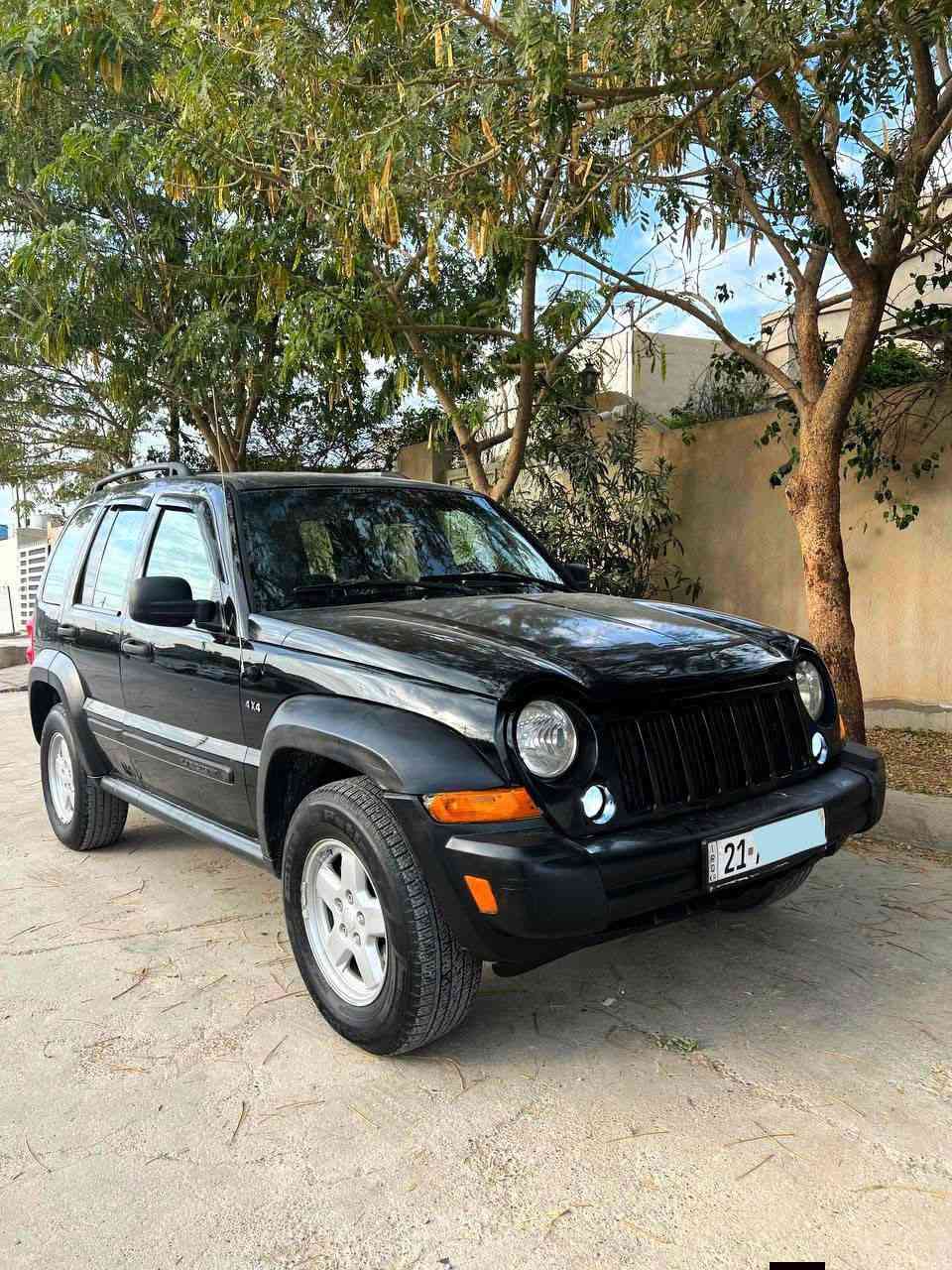 ‏
‏سلام عليكم 
‏
‏للبيع جيب ليبرتي 4×4 موديل 2007
‏رقم دولي سليمانية سنوية 
‏جديد بسمي ثاني يوم بسمك 
‏محرك 3.7 6 سلندر دفتر بنزين كامل 
‏گیر محرك سدر دبل اكسل شرط كل 
‏سبوغ فقت بونيت علمود جمالية 
تبريد حار بارد 🥶 اشتخل شرط 
‏سياره ماشاء الله حيل قوي 
‏سياره ب شرط بدون اي حادث
‏سعر 90 بي مجال شراي خابرني 📞 
‏
‏مكاني كركوك ❤️ 
‏
‏***********
‏***********
‏
‏
