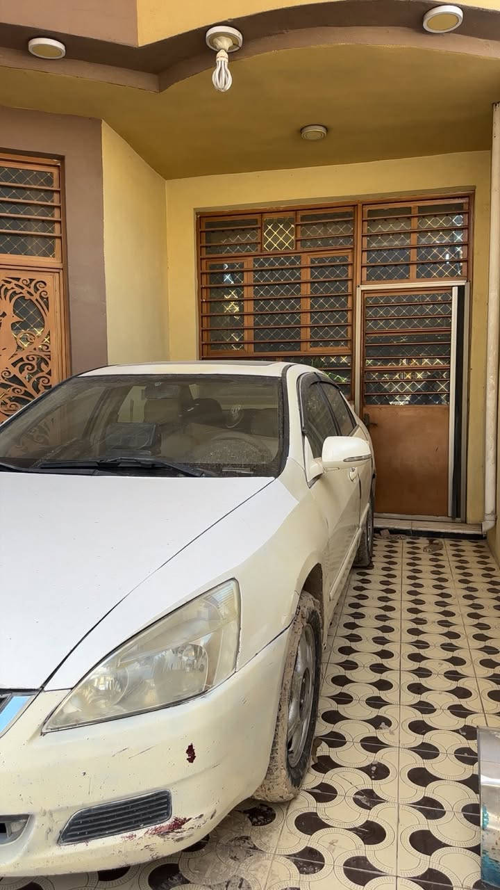 للبيع فقط
هوندا اكورد 2006 سيارة مرتبة بيها بعض الملاحظات البسيطة
مع رقم مميز واكيد تنباع كاملة مع الرقم
مكان السيارة : بغداد الدورة 
وللاستفسار اكثر :***********
