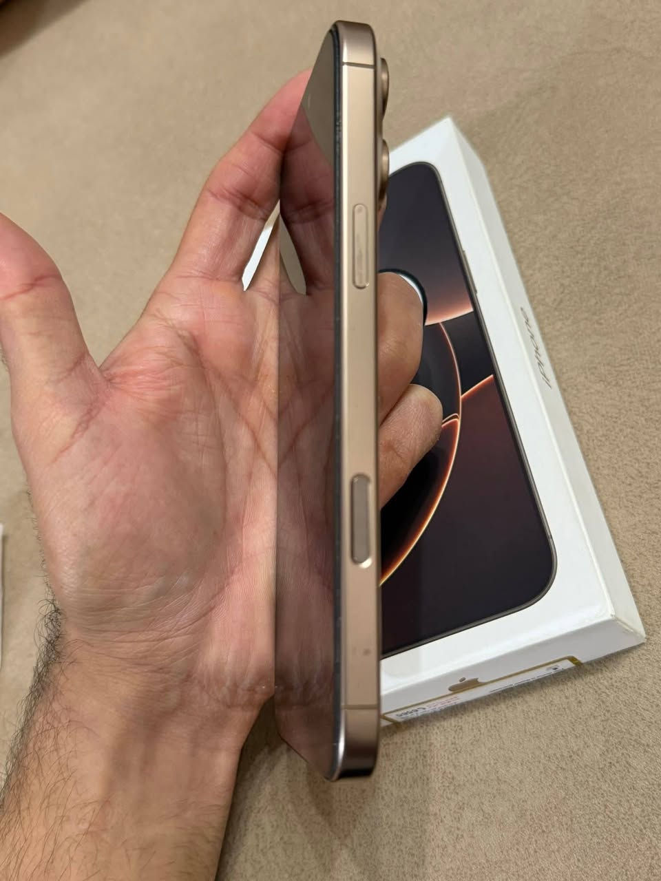 ايفون 16 برو ماكس  مقفول ايكلود
معروض للبيع
ذاكره 512 
ماستر 
تك سيم 
ملحقاته كامله 
بطاريه 97
جهاز مكفول من الخدش ومن كلشي 
الجهاز مالتي الشخصي  (مقفول ايكلود)


**إذا كنت صاحب هذا الإعلان وتريد حذفه لأي سبب، رجاءا أرسل رسالة إلى الدعم الفني**