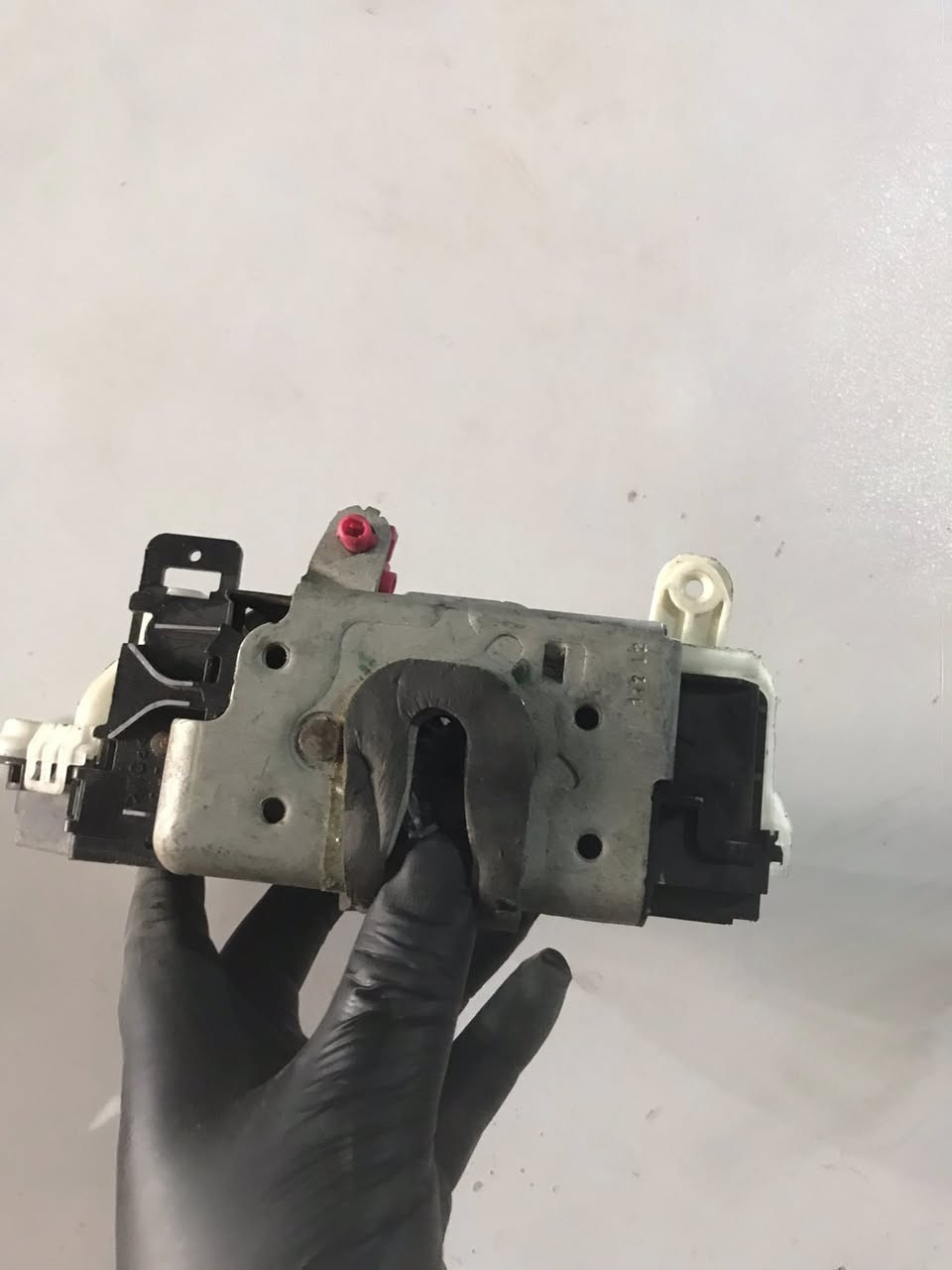 السلام عليكم اخوان متوفر جميع قطع غيار الفورد مستخدم و جديد اصلي شركه 
العنوان 
الفرع الرئيسي
 البصره صناعية حمدان 
قرب الجامع 
للتواصل ***********
