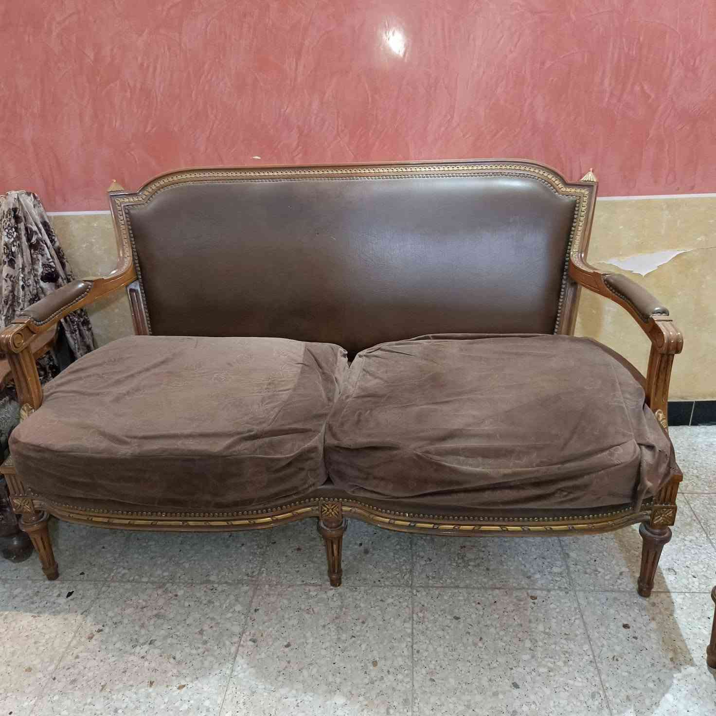 طخم قنفات ٧ مقاعد نظيف جدا  للبيع مابي اي كسر للاستفسار التواصل على الخاص السعر جدا مناسب ٥٠وبي مجال


**إذا كنت صاحب هذا الإعلان وتريد حذفه لأي سبب، رجاءا أرسل رسالة إلى الدعم الفني**