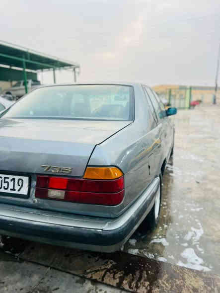 السلام عليكم
BMW للبيع

موديل 1991

صبغ بلاد فقط البنيد مصبوغ 

غرفه جلد

جامات 4 كهرباء

كهربائيات بلاد 

حداديه خلفي امامي 💯 

مكينه جديدة قبل كم يوم بدلتها

تبريد

تدفئه

تخم تاير 

رقم انكليزي باسمي 

الحجم 735

مكان السياره العماره

***********
السعر 70 وبيه مجال
