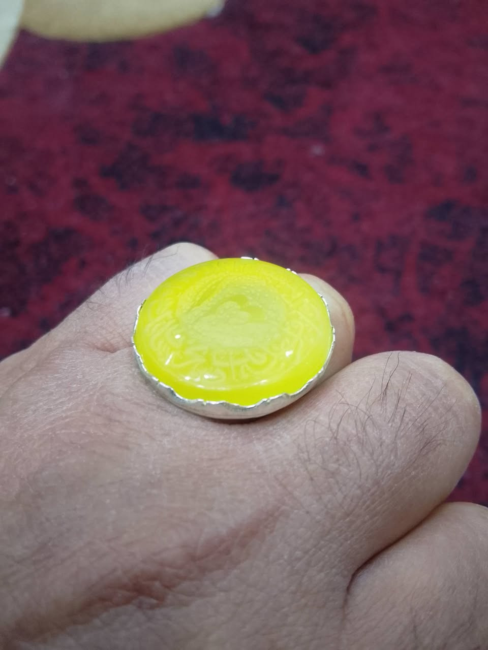 للبيع خواتم عقيق يماني فضه شفة العبد منقوش طلسم سيد علي القاضي وخاتم فضه شرف الشمس منقوش  وخاتم زبرجد فضه تراش خلية النحل قياس الخاتم 2ملم 
وسوار جزع اصلي حجم كبير  وسوارات كهرب واحجار عباس اباد كلمن وسعره. العنوان نجف  لا يوجد خدمة توصيل لمزيد من المعلومات مراسلة واتساب ***********
