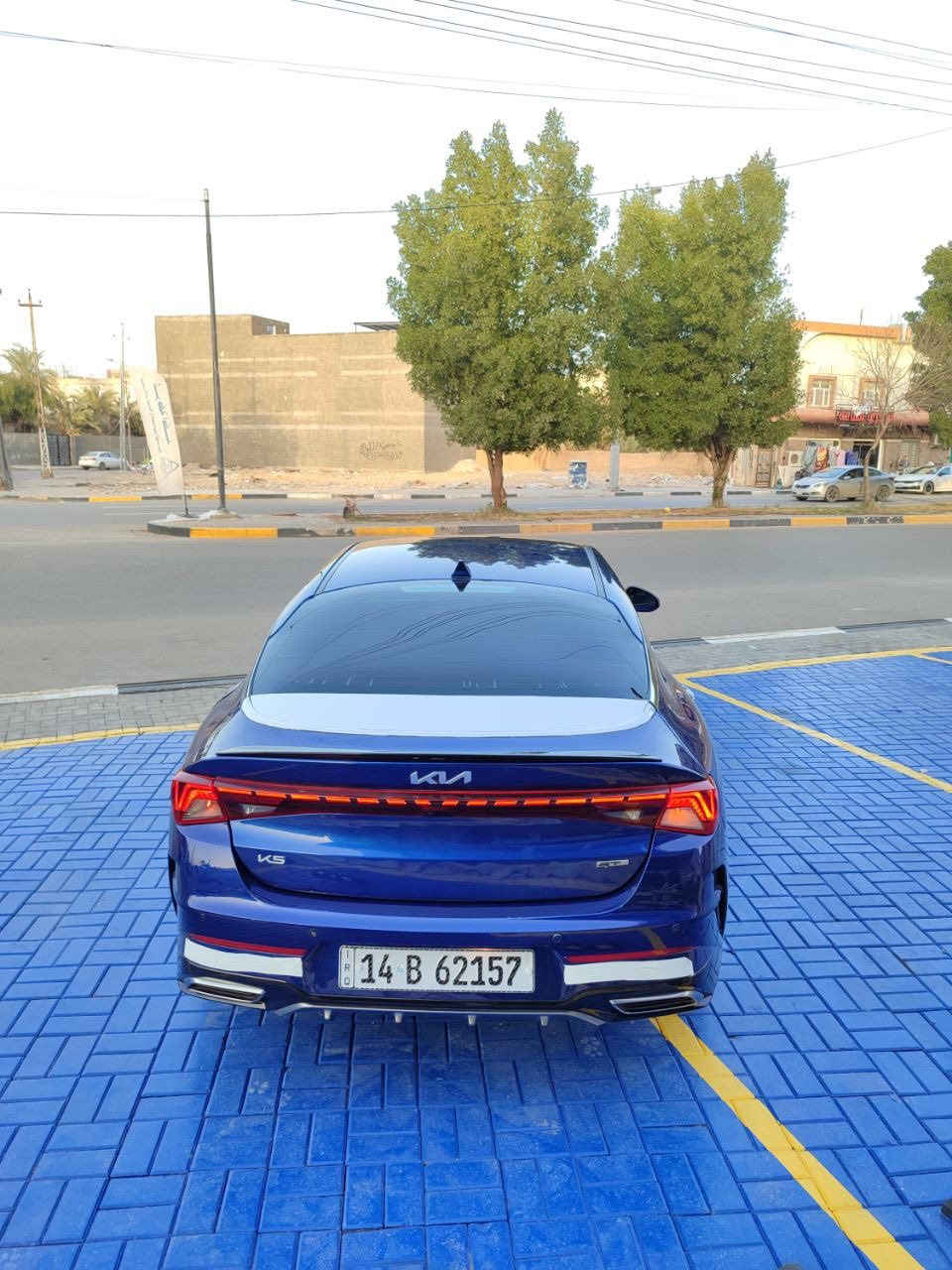 سياره 2024 K5
جيتي لاين 

وارد امريكي 
السيارة فول ماعدا البانوراما 
ماشيه 20 الف 
المواصفات 👇
تشغيل عن بعد 
بصمه + بصمه ابواب 
أناره ترحيب بلباب
شاشة كار بلي
تحكم ستيرن
تحديد مسار
مثبت سرعه
قياده ذاتيه
كامره دواره
رادار خلفي
رادار امامي
رادارات جانبيه
شاحن لاسلكي
رادارات٣٦٠ درجه 
محرك 1600 تيربو (1.6)  
٥ انضمه قيادة 
كشنات تدفئه وتبريد  (جلد )
تحديد مسار 
سايد بريك كهربائي 
لايت لد 3عدسات 
أشاره بالمري

‭+٩٦٤ ٧٧٣ ٧٠٨ ٠٠٣٦‬
