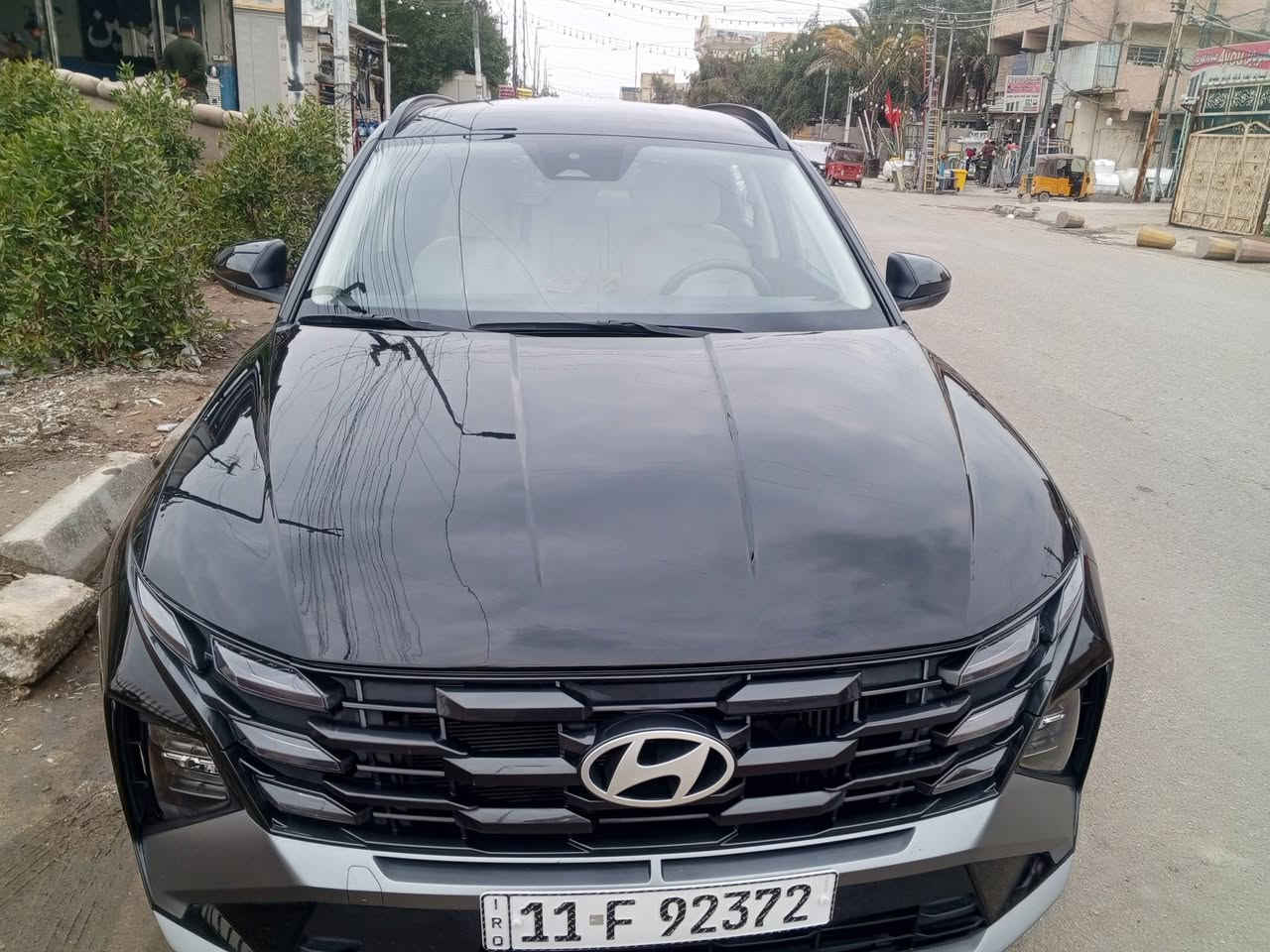 توسان هايبرد لون اسود داخل ابيض بغداد بسمي حادثة صبغ بنيد فقط بارد بابين موديل 25 ماشية 20الف  ***********
