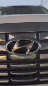 للبيع هونداي بلسايد موديل 2024 (ماشيه 32الف )  وارد امريكي حادثه فقط د...