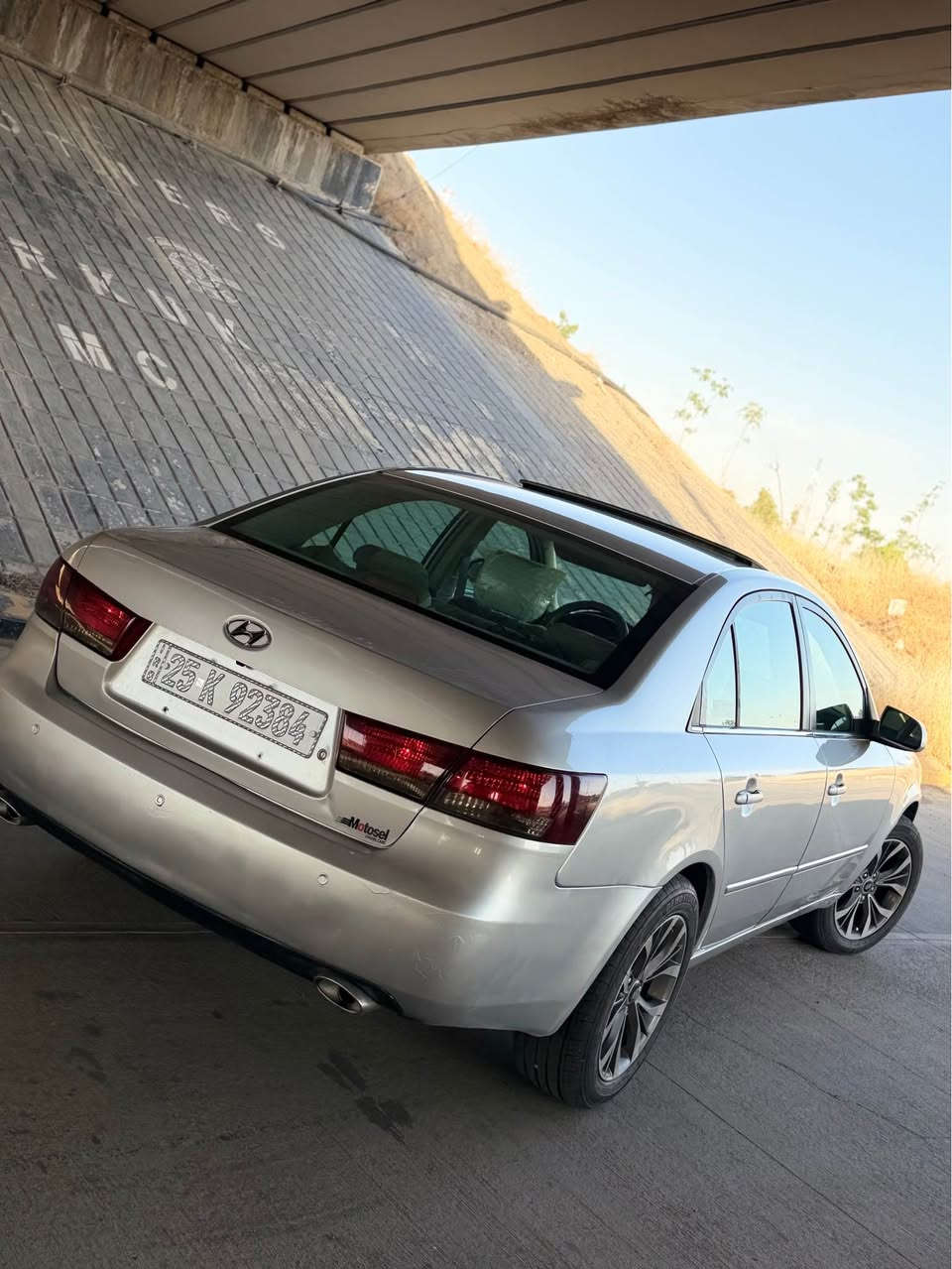 سؤناتا ٢٠٠٦ v6 
سنوي جديد رقم جديد 
بيتاقه بنزين 
گير محرك بشرط
تبريت 
سلايت 
سياره سبوخ عام جماليه 
٤تايه و ويل جديد 
تاخم بيش جديد 
سياره مابي نقص 
مكان كركوك 
رقم *********** كركوك, العراق

