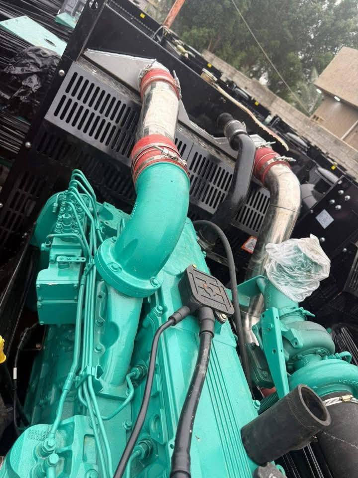 تم وصل موالدات كمنز زيرو 24 ولف برودكشن حمايه كامل تشغيل اوتو نظام التشغيل رديتر  بنظام الهواء والمي بتوليد 250كيفي 
كمنز 102 .150 كيفي  جديد زيرو صفر 
***********
