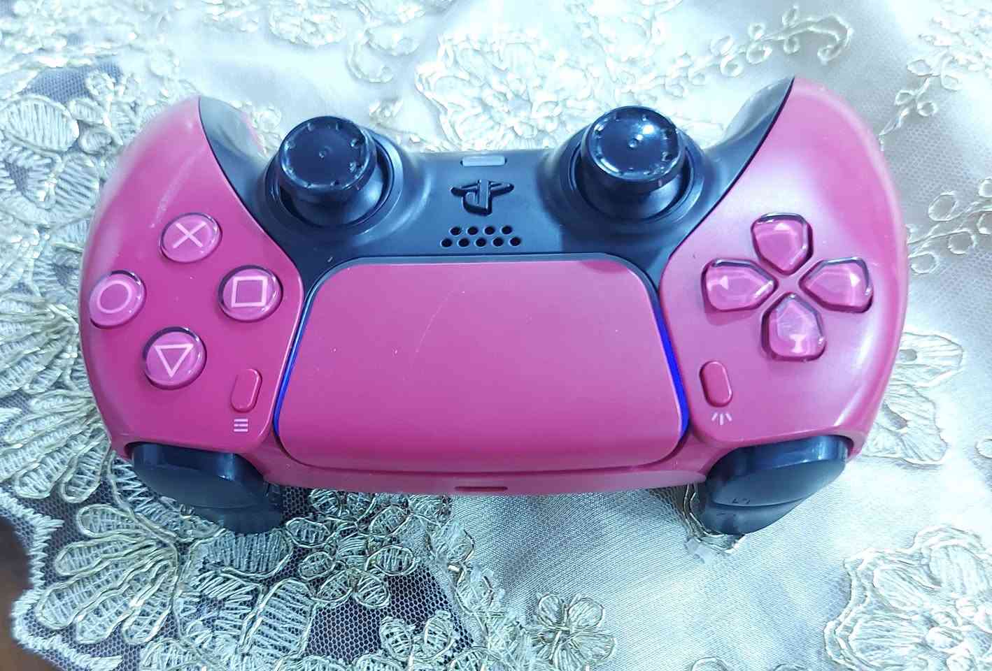 يده بلي ٥ شغاله لكن واحد من الشفتات شامر والنظافه مثل ماموضح بالصور مع التوصيل ٣٠ الف


**إذا كنت صاحب هذا الإعلان وتريد حذفه لأي سبب، رجاءا أرسل رسالة إلى الدعم الفني**