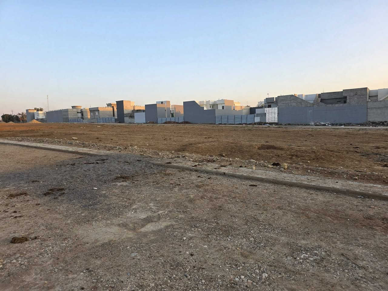 اراضي للبيع في حي الفلاح الثانية جمعية الماء المساحة 150 م و 200 م قرب مدرسة الدار البيضاء .
***********
***********
