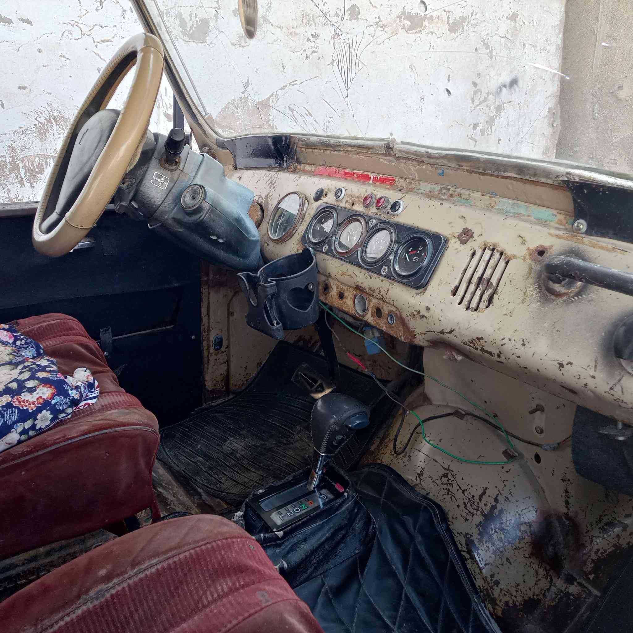 السلام عليكم، واز للبيع موديل 88بغداد، بأسمي، تحوير مكينه وكير ونجي مكفولات، اكسل فاره دسكات، باور ستيرن اللون بل سنويه جوزي غير محدد، مكان سبع قصور شارع ابو علي، السعر7ونص وبي مجال
للاستفسار***********
