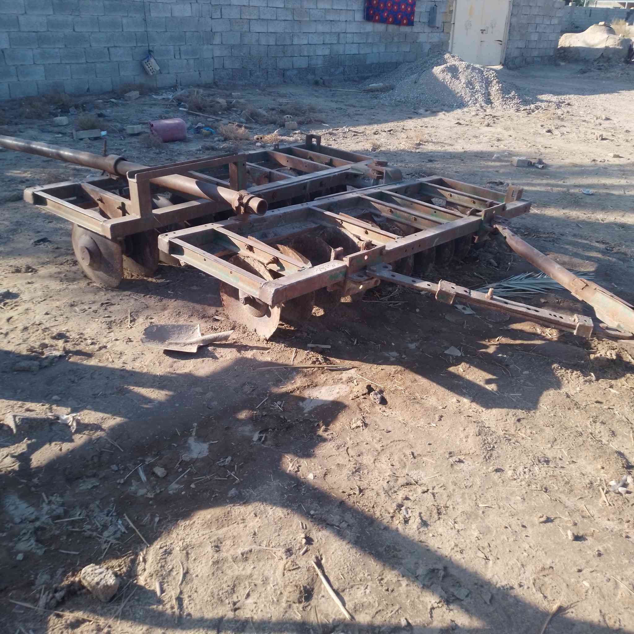 للبيع مكينه رينو مع الآليات للتواصل اتصل***********
