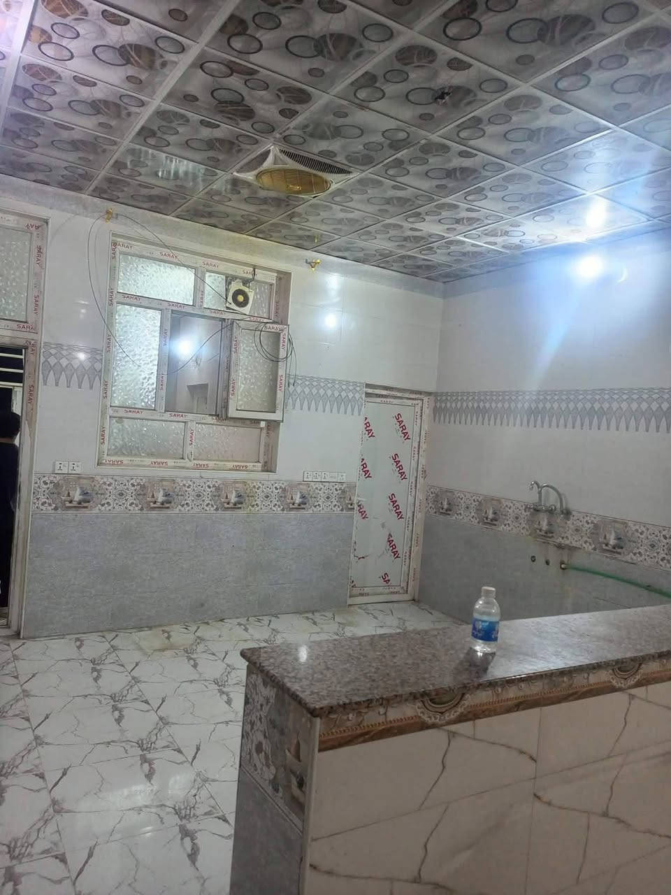 🔹 دار سكني #للإيجار
#الموقع_حي_الجامعه_قرب_مدرسه_السجئ
شارع 15 الي بعد شارع 20

🏠 تفاصيل البيت:
•  غرفه نوم
• صالة
• مطبخ
• كراج
صحيات

يحتوي علئ سبلت وكيزر وماطور ماء وتانكي ماء

#للاستفسار_اكثر_*********** او ***********
أو مراجعه مكتب السند للعقار الكائن في الجزائر شارع المطاعم مقابل مدارس التفوق الاهليه
