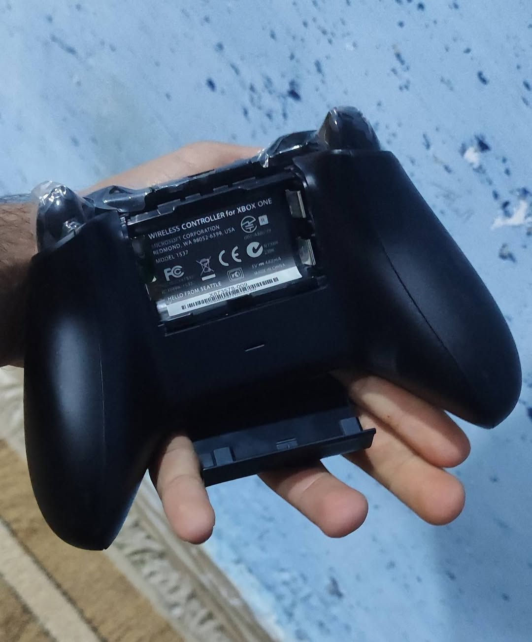 السودة جديدة مامستخدمة
والبيضة مستخدم قليل  الاصليات شرط 
سعرهن 70 قفل 
توصيل موجود


**إذا كنت صاحب هذا الإعلان وتريد حذفه لأي سبب، رجاءا أرسل رسالة إلى الدعم الفني**