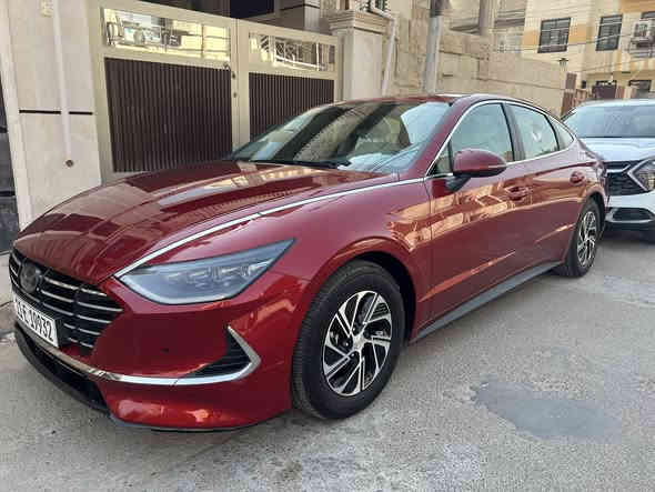 سوناتا للبيع 2023 مكينه 2000 هايبرد ماشية 4,000 الف فقط يعني اخت الزيرو بدون ايرباك تقريرها كلين لون ماروني سعر (18,900)$ومجالها بسيط جداً جداً مال جيتك صور الحادث مرفقه بنيد فقط تبديل الباقي كفاله عامه بأسمي السياره وعنواني بغداد الجادريه
الاتصال ***********
