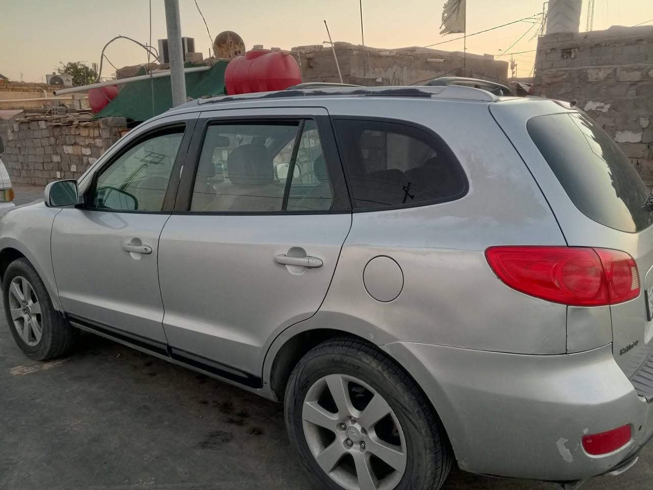 سنتافي لبيع أو مراوس حسب القناعه موديل 2007 محرك 6 المكان كربلاء رقم هاتف ***********

