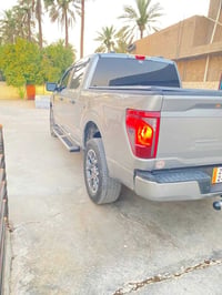 فورد8F150سلندر  موديل 2024وارد امريكي حادثه بدي بلصفاح  وكلش خفيف محرك...