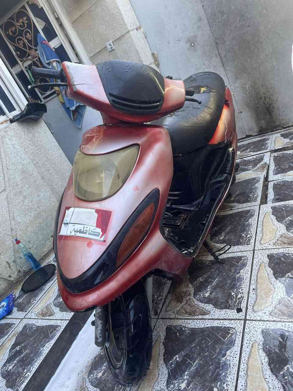 السلام عليكم دراجه يوماها دولفين سرعه ١٤٠ للبيع الدراجه حلوه شلعه ومعدل فول مكينه حلوه لاتنقيص ولاتبخير ولانضوح شغاله سلف وهندر كهربائياته شغاله السعر ٢٠٠الرقم *********** المكان حي الجهاد
