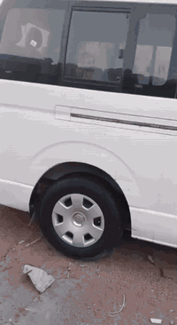 هايس 2009 مكفوله من ضربه وصبغ ماعده صندوك بيه صبغ كير كسن مكفولات تخم تاير جديد حداديه جديده تبريد شغال منضومه غاز باب كهربائي محرك كايم كايم  مكان سياره بصره زبير علمن أني مكلف بل نشر رجأ لا تراسلني سعر 170واي ستفسار)(***********
