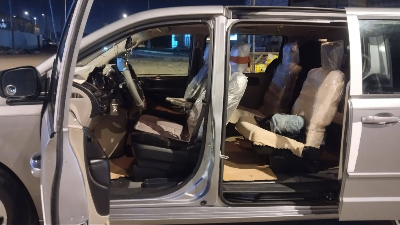 سلام عليكم
دوج كرفان مديل 2015

سياره حلوه ونضيفه 

تحكم مري 
تحكم ستيرن 
كشنات قماش أسود
ألون سلفري 

الرقم ذي قار حره.

مكانه الناصريه مركز 

غير متواجد عل أنترنيت
رقم الهاتف . ***********
رقم صاحب السياره 👆 
حيدر الخاقاني 

أقره المنشور .👆👆
