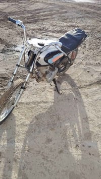 ورحمة الله دراجه نص عمر لبيع شاصي نامه بدون اوراق واي ستفسار هاذا رقمي...