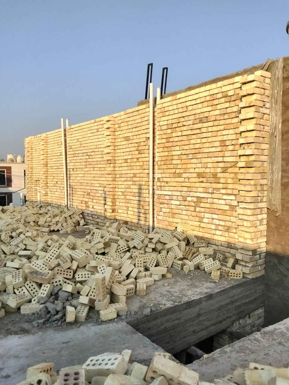 كادر بناء مصري شغل درجه اولى استلام مهندس التزام المواعيد مقيم في بغداد الجديده اشتغل قاطعي وعلى الدبل اسعار مناسبه للجميع الرقم بي واتس ***********
