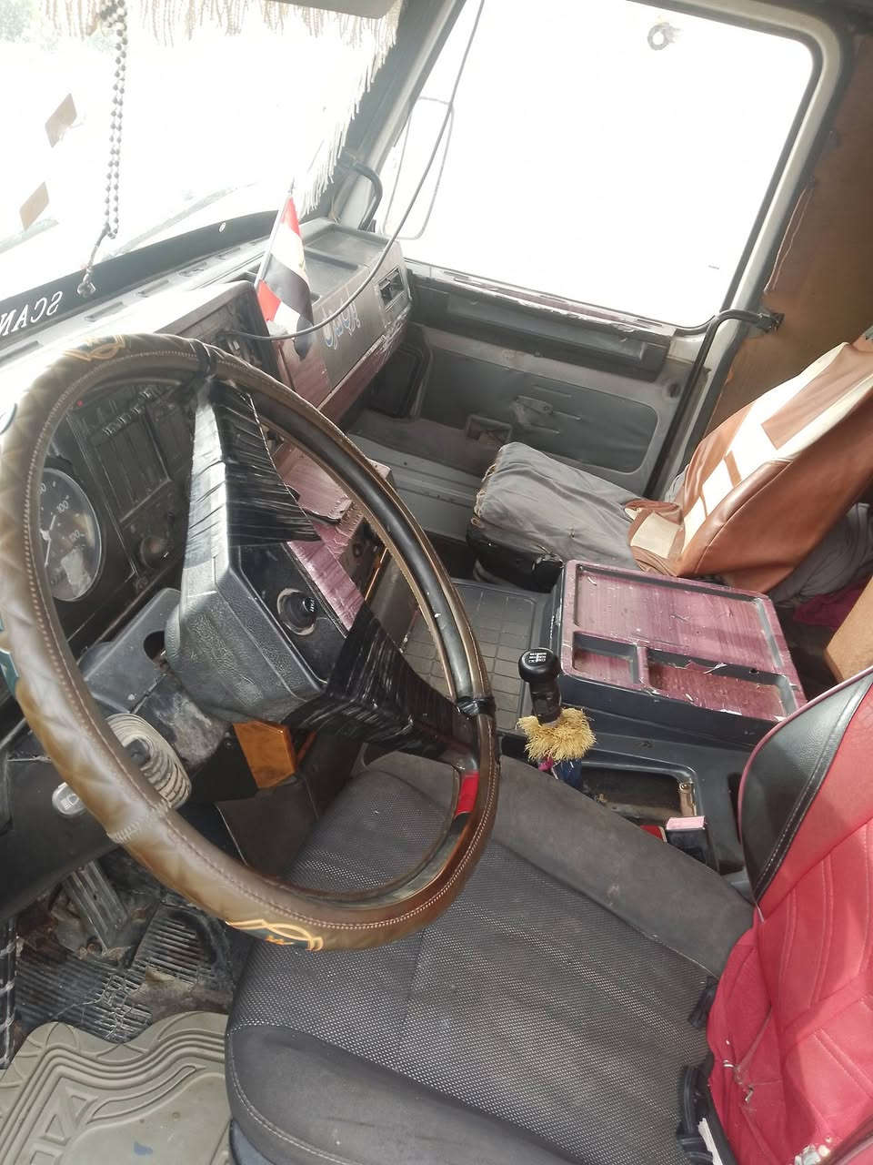 سكانيه موديل 93 حجم 143 محرك 8 ستندر لاتبخير لاتنقيص شاصي ودبل شاصي مكفولات تدفئه وتبريد سياره خير من الله ‏‪***********‬‏
