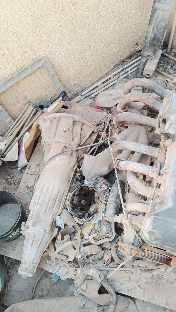 مكينه كايمه كاسكيت  والكير شغال ابيع كوم حديد.  ابيعهن شلع *********** البصرة, العراق
