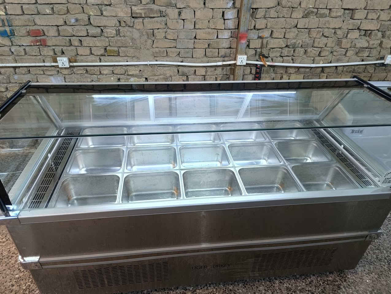 عارضة مقبلات مترتين ايگور الزان التركي 🇹🇷 الاصلي نظافة 💯❗💯 (15بلانك كبير) ستعمال قليل ضمان شهر يوجد توصيل 🚚
العنوان:-( بغداد • مدينة الصدر )
للاتصال:- ***********
