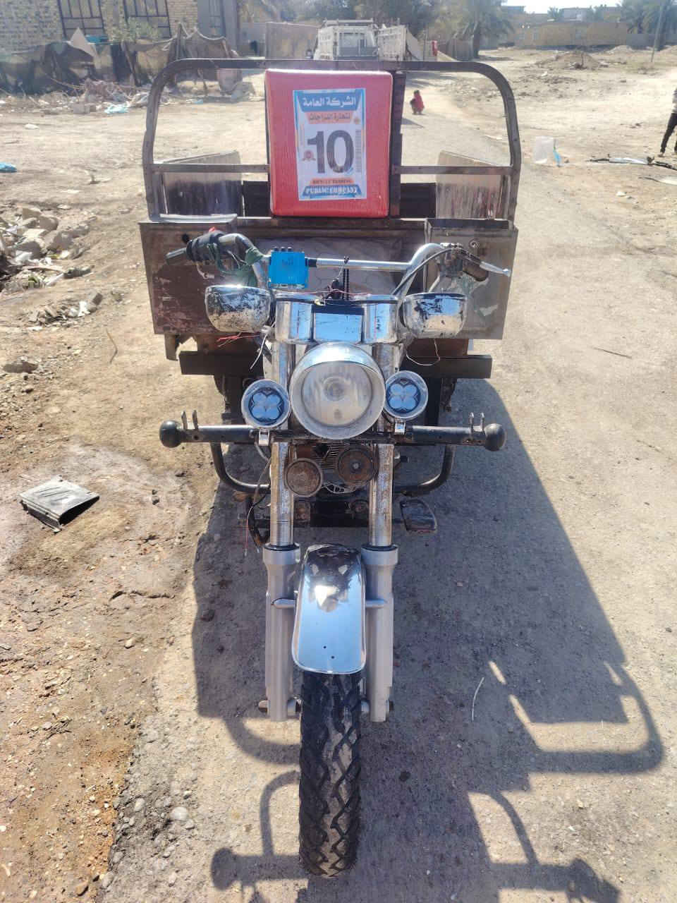 للبيع موديل 2016مكفوله من كلشي سلف كهرباء كله شغله محرك ما مفتوح أوراق ركبه مكفوله مكاني حله ***********
